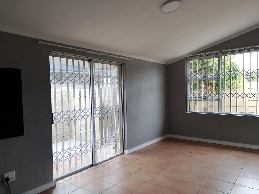 3 Bedroom Property for Sale in Fairfield Estate Western Cape
